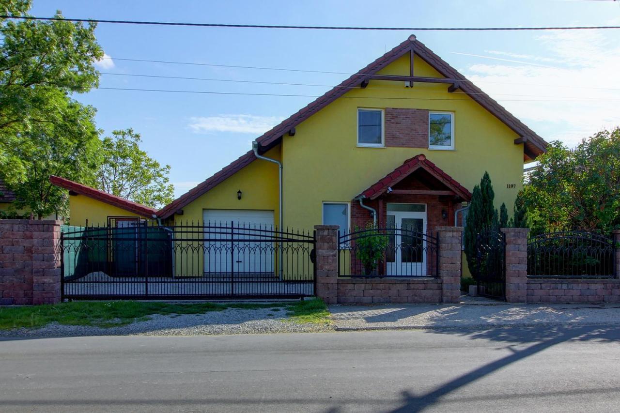Apartments Novy Zivot 外观 照片